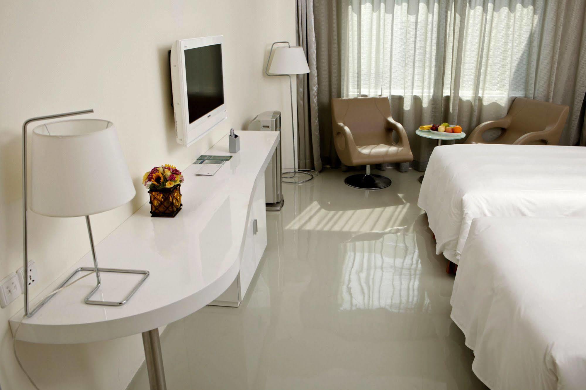 Parkview O.City Hotel Shenzhen Exterior photo
